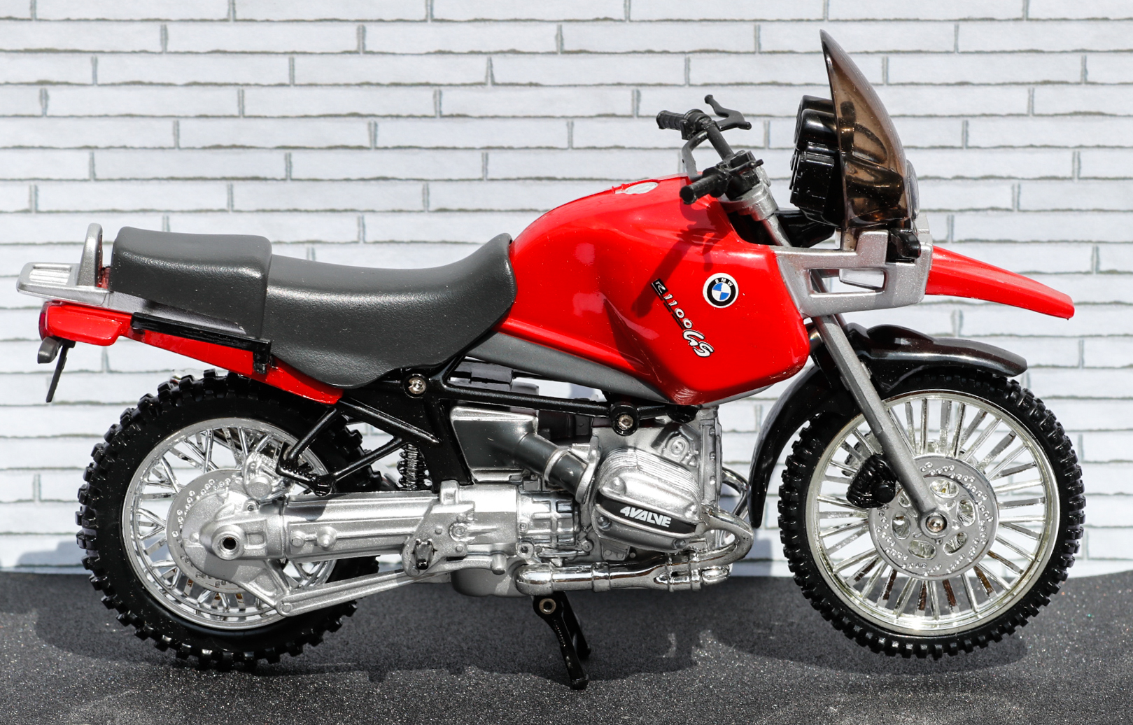 New Ray 1-12 BMW R1100GS New Ray 1-12 BMW R1100GS